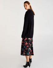 Load image into Gallery viewer, Basic zipped sweatshirt